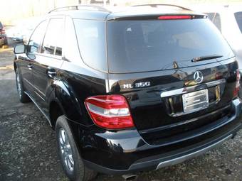 2005 Mercedes-Benz M-Class Photos
