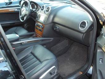2005 Mercedes-Benz M-Class Images