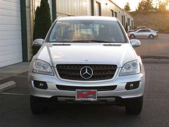 2005 Mercedes-Benz M-Class Pictures