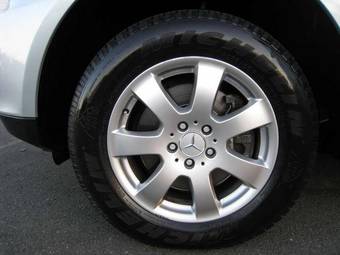 2005 Mercedes-Benz M-Class Photos