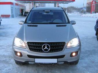 2005 Mercedes-Benz M-Class Photos
