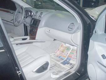 2005 Mercedes-Benz M-Class Pictures