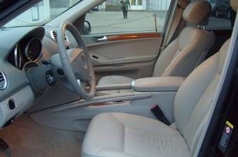 2005 Mercedes-Benz M-Class Pictures
