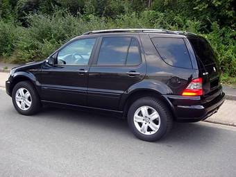 2005 Mercedes-Benz M-Class Pictures