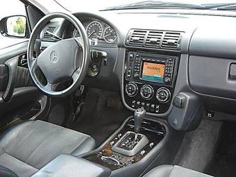 2005 Mercedes-Benz M-Class Pictures