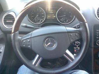 2005 Mercedes-Benz M-Class Pics