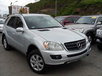 2005 Mercedes-Benz M-Class Pictures