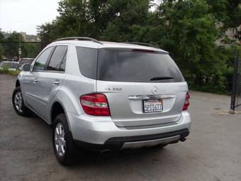 2005 Mercedes-Benz M-Class Pictures