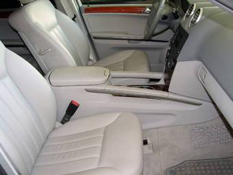 2005 Mercedes-Benz M-Class Images