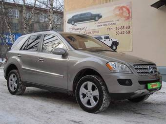 2005 Mercedes-Benz M-Class Images