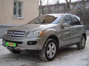 2005 Mercedes-Benz M-Class Pictures
