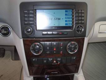 2005 Mercedes-Benz M-Class Photos