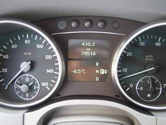 2005 Mercedes-Benz M-Class Pictures