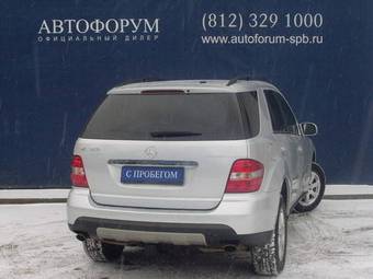 2005 Mercedes-Benz M-Class Photos