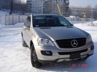 2005 Mercedes-Benz M-Class Photos