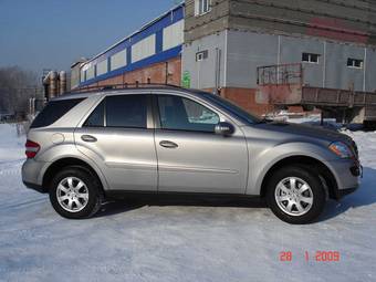 2005 Mercedes-Benz M-Class Pictures