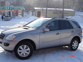 2005 Mercedes-Benz M-Class Wallpapers