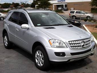 2005 Mercedes-Benz M-Class Photos