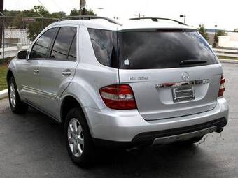 2005 Mercedes-Benz M-Class Photos