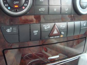 2005 Mercedes-Benz M-Class Wallpapers