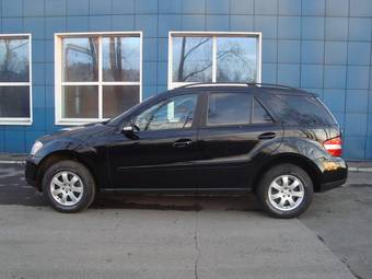 2005 Mercedes-Benz M-Class Photos