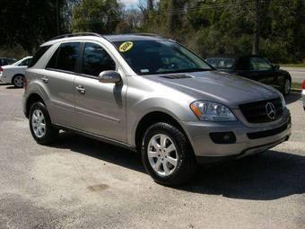 2005 Mercedes-Benz M-Class Photos
