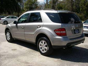 2005 Mercedes-Benz M-Class Photos