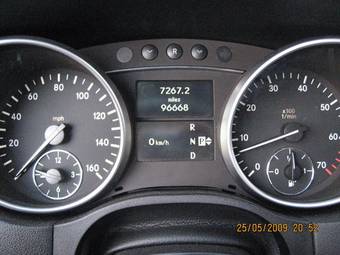 2005 Mercedes-Benz M-Class Images