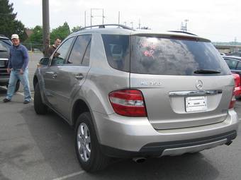 2005 Mercedes-Benz M-Class Images