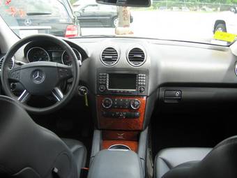 2005 Mercedes-Benz M-Class Pics