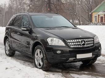 2005 Mercedes-Benz M-Class Pictures