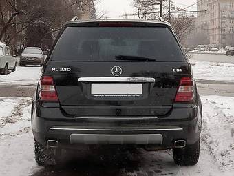 2005 Mercedes-Benz M-Class Images