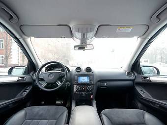 2005 Mercedes-Benz M-Class Pictures