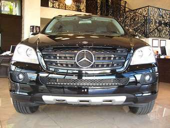 2006 Mercedes-Benz M-Class Photos