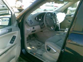 2006 Mercedes-Benz M-Class Pictures