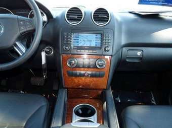 2006 Mercedes-Benz M-Class Images