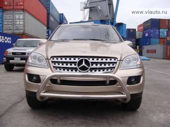 2006 Mercedes-Benz M-Class Pictures