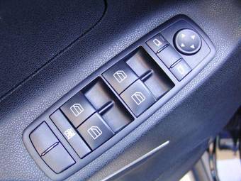 2006 Mercedes-Benz M-Class Pictures