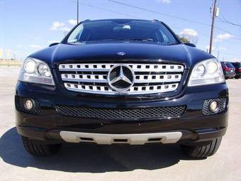 2006 Mercedes-Benz M-Class Pictures