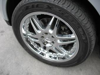 2006 Mercedes-Benz M-Class Photos