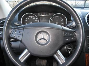 2006 Mercedes-Benz M-Class Photos
