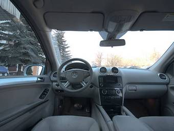 2006 Mercedes-Benz M-Class Pictures
