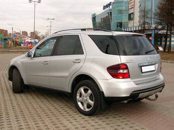 2006 Mercedes-Benz M-Class Pictures