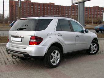 2006 Mercedes-Benz M-Class Pictures