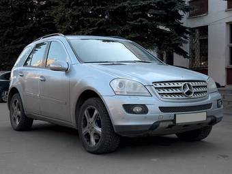 2006 Mercedes-Benz M-Class Pictures
