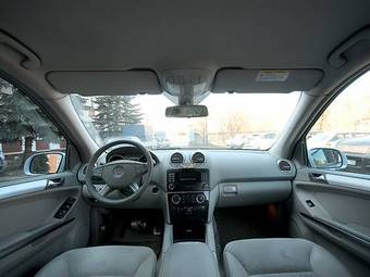 2006 Mercedes-Benz M-Class Pictures