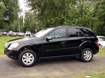 2006 Mercedes-Benz M-Class Pictures