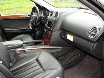 2006 Mercedes-Benz M-Class Photos