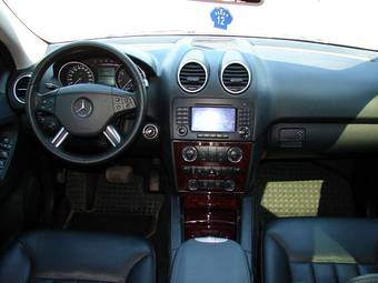 2006 Mercedes-Benz M-Class Pictures