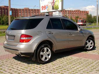 2006 Mercedes-Benz M-Class Pictures